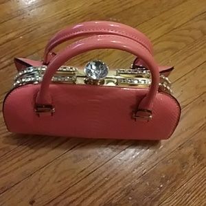 Fashionable pocketbook brand new has extras